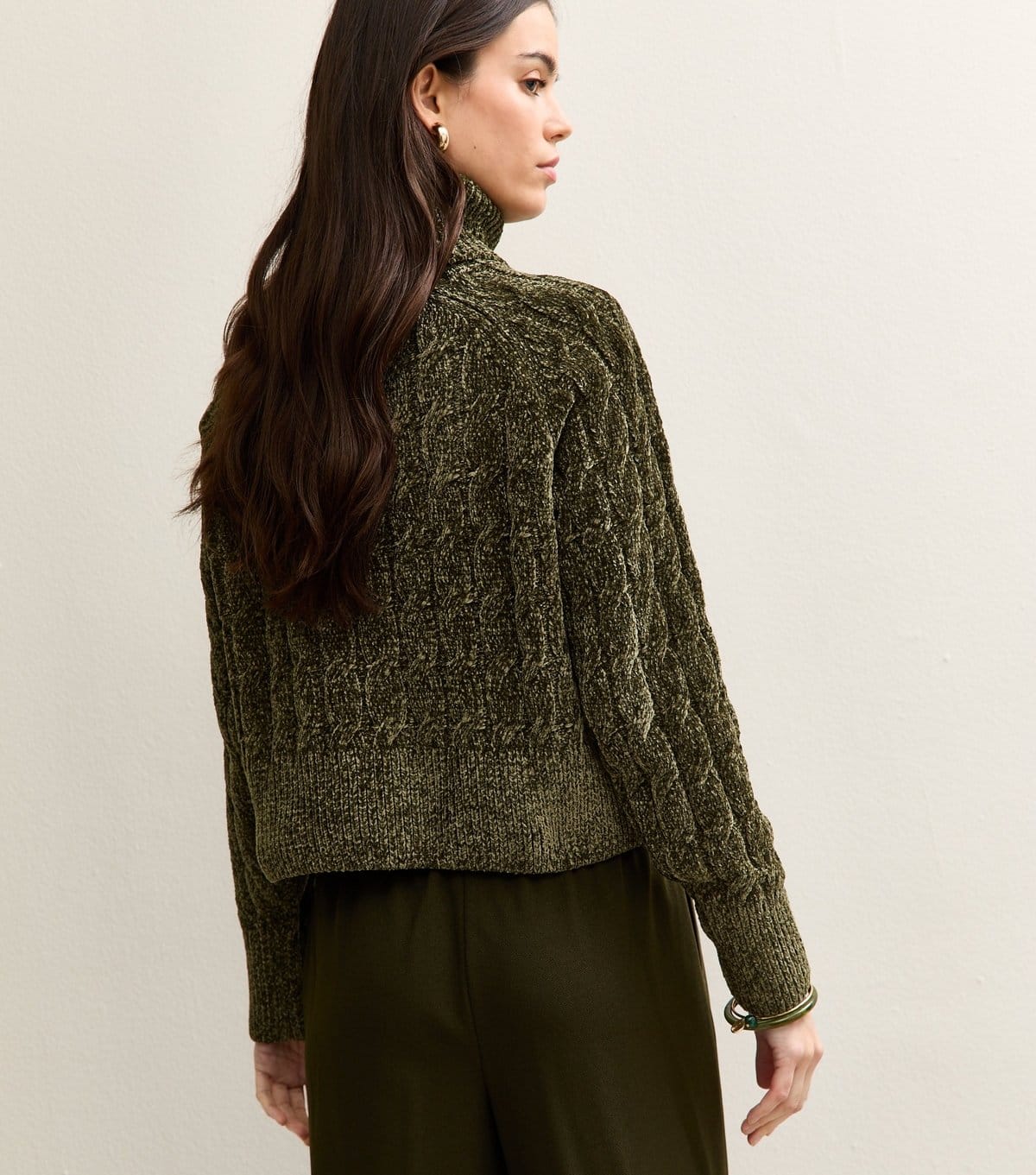 New Look Women's Light Khaki Chenille Cable Knit Roll Neck Jumper New Look - 4