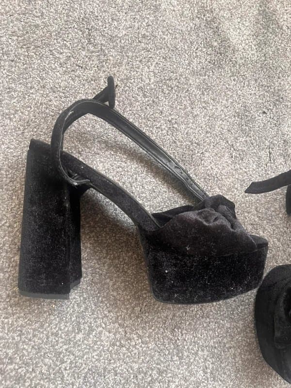 ASOS ASOS velvet knotted heels