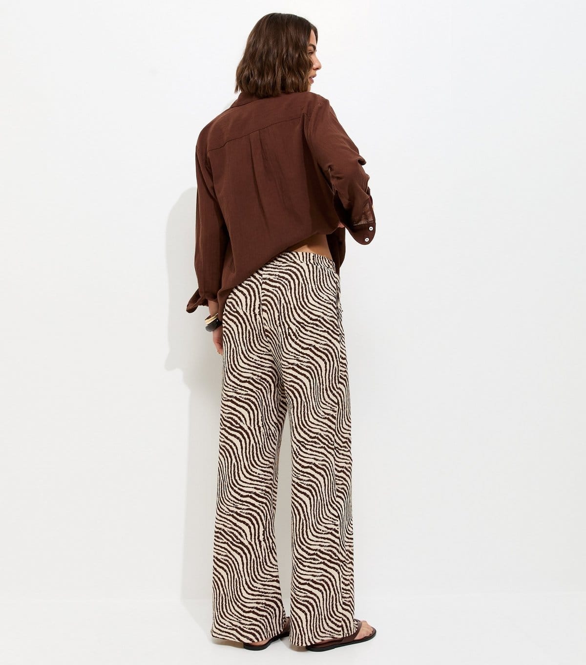 New Look Women's Brown Zebra Print Crinkle Texture Wide Leg Trousers New Look - 4
