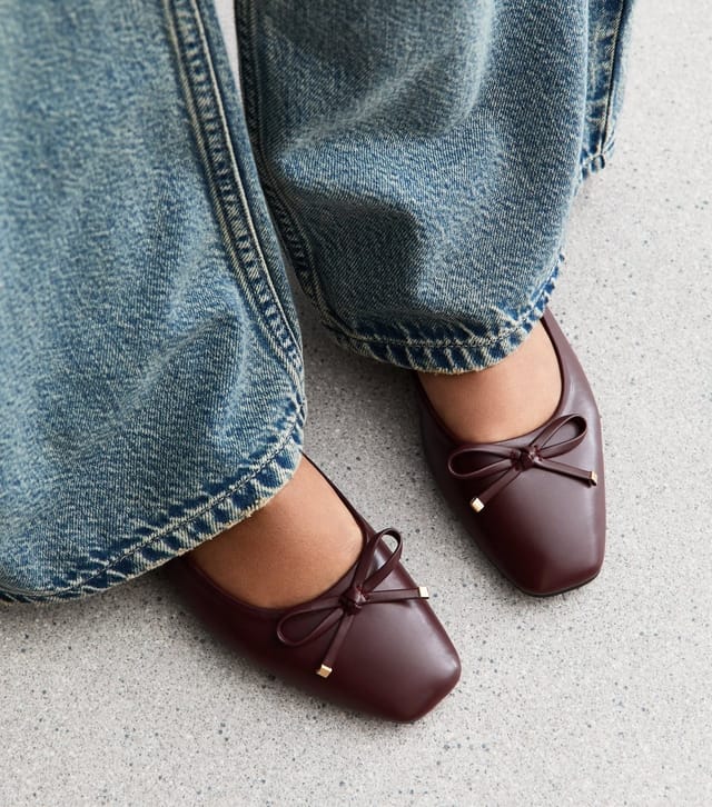 New Look Women's Burgundy Faux Leather Square Toe Ballerina Flats Vegan New Look - 2