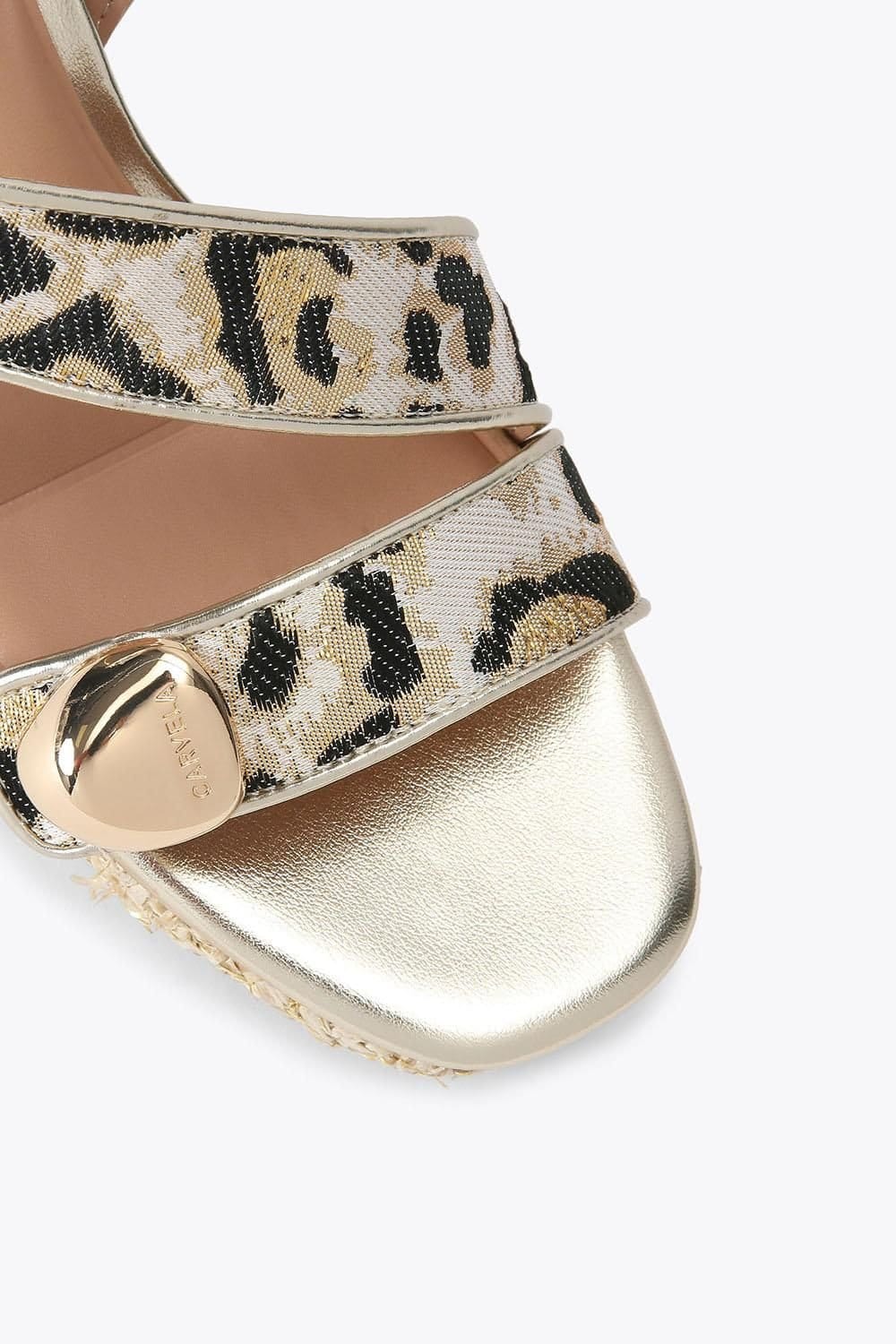 Carvela Carvela Women's 'Sorano Wedge' Fabric Sandals in Gold - 4