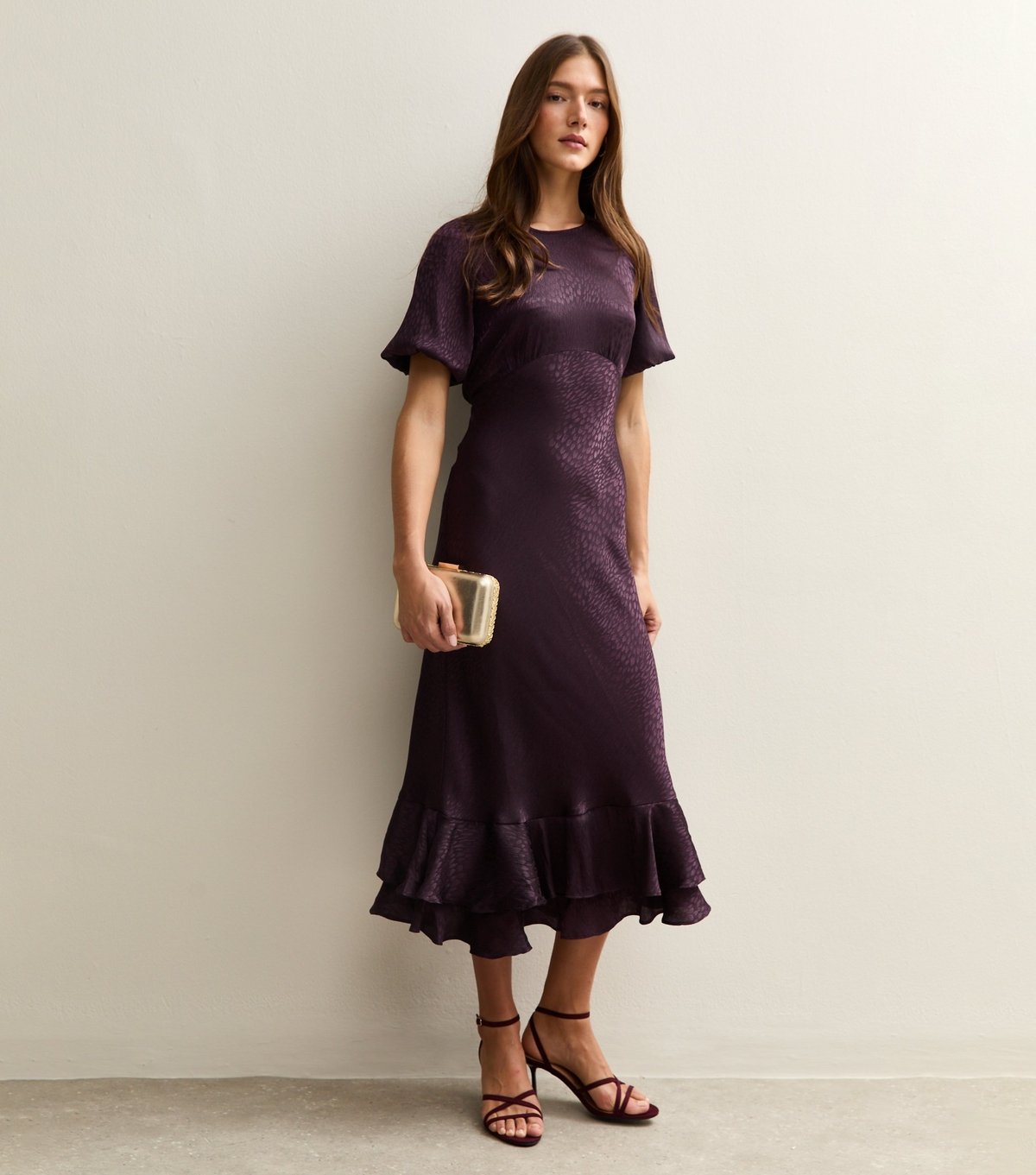 New Look Women's Dark Burgundy Feather Jacquard Satin Midi Dress New Look - 2