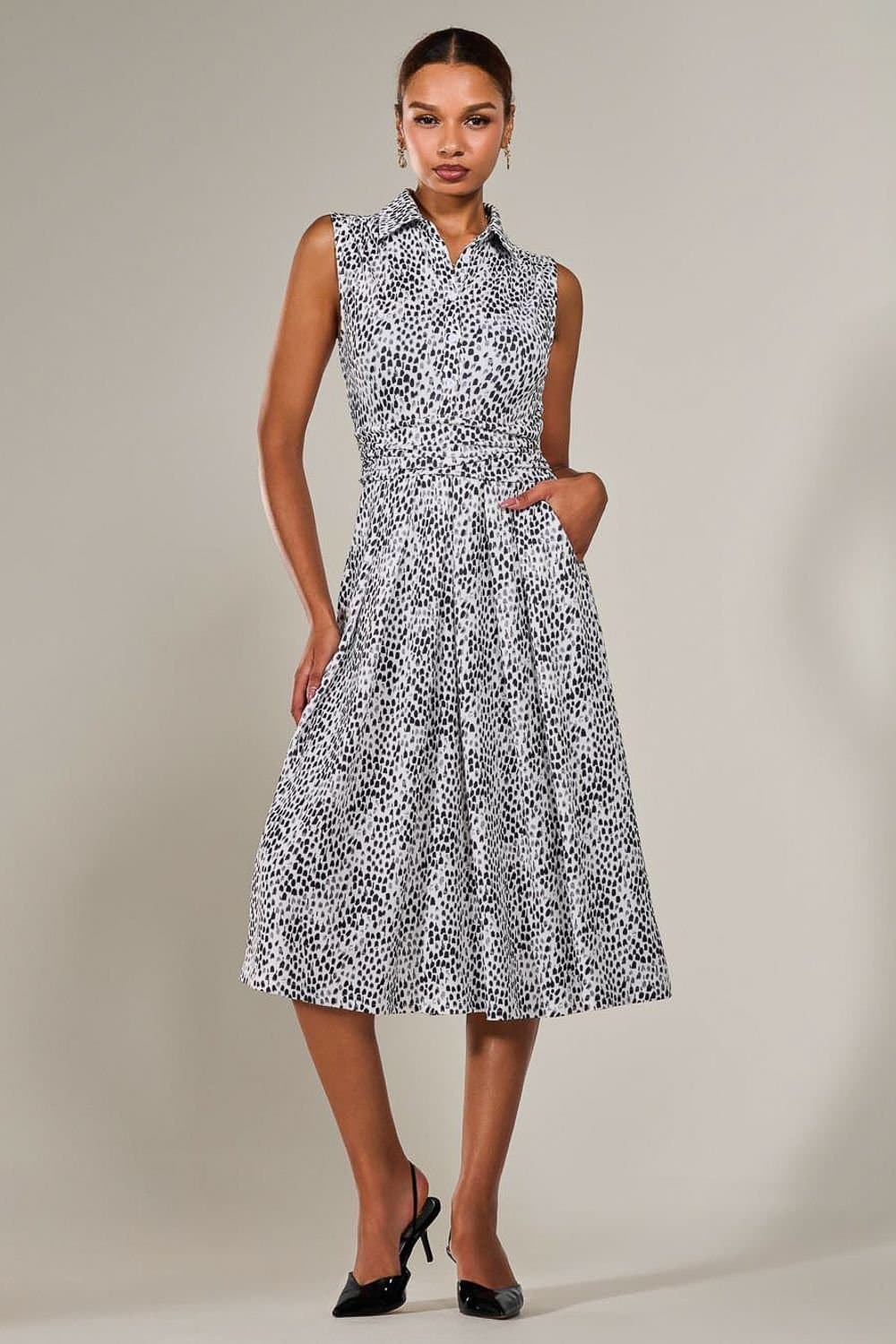 Jolie Moi Jolie Moi Women's Button Sleeveless Midi Dress in Off-White