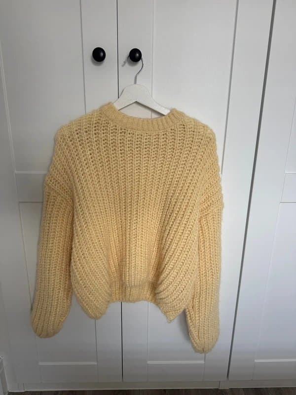 Bershka Bershka yellow knit jumper