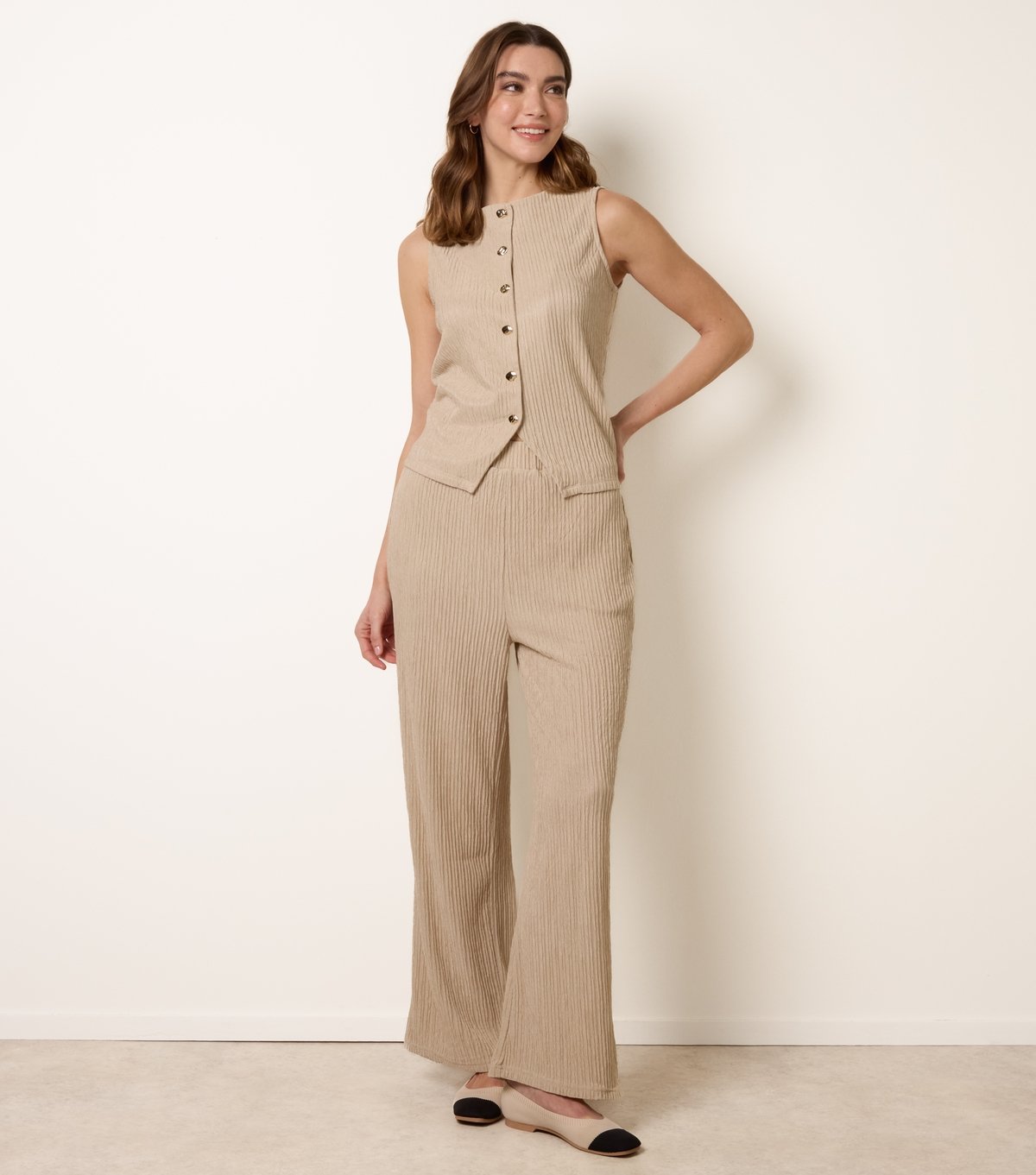 Blue Vanilla Women's Stone Ribbed Crew Neck Waistcoat Blue Vanilla New Look - 2