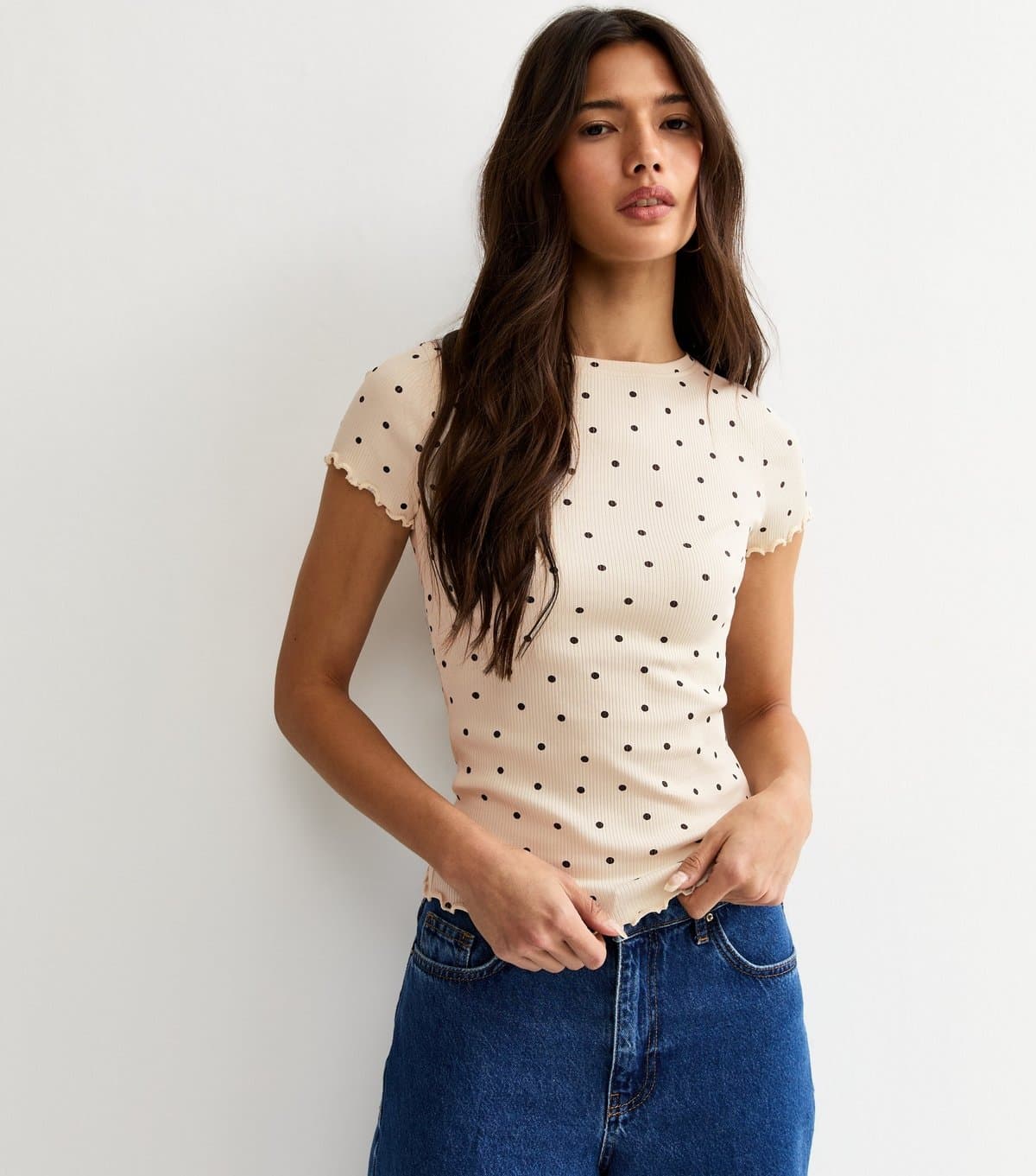 New Look Women's Cream Short Sleeve Spot Print Babylock T-Shirt New Look