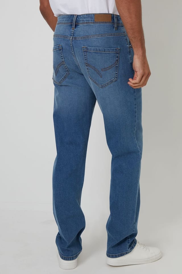 Threadbare Threadbare Men's 'Canterbury' Straight Fit Jeans With Stretch in Pale Blue - 2