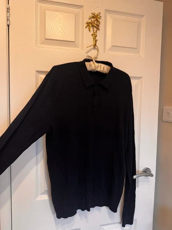 New Look Men’s fine knit navy polo sweater