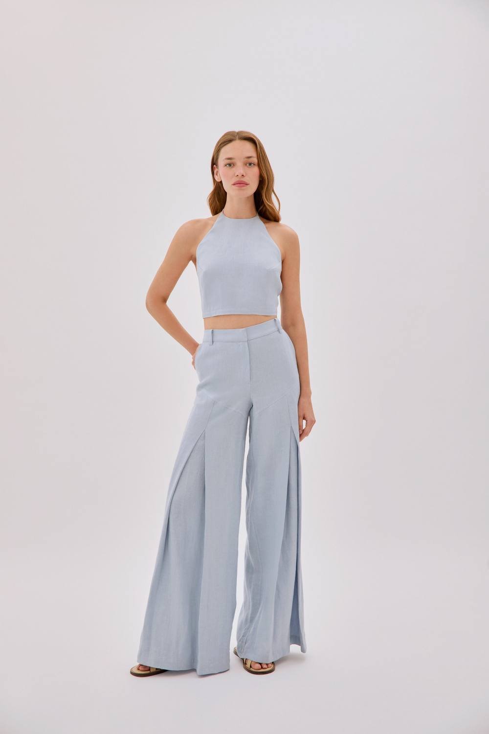 Labeca Labeca Women's Polly Dusty Linen Backless Crop Top in Blue - 2