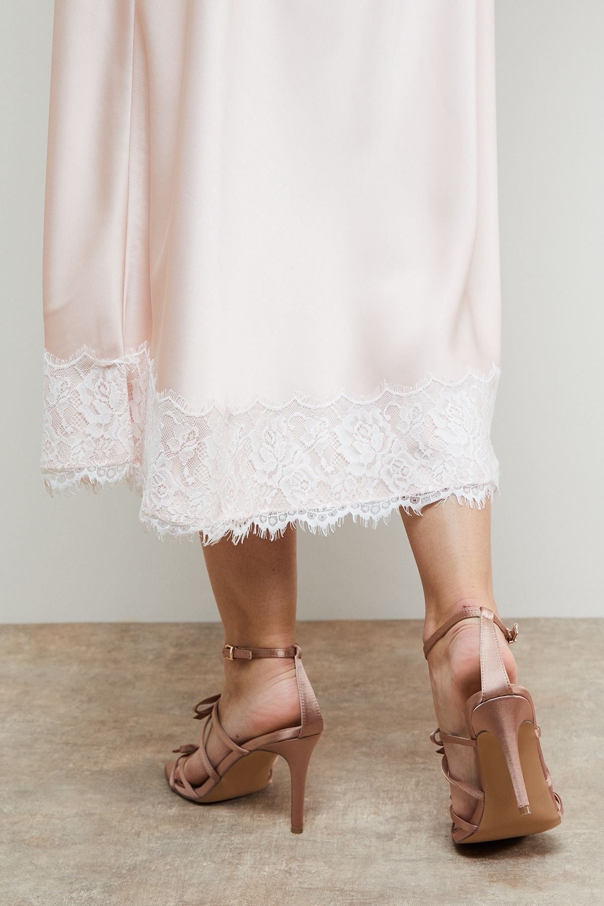 Oasis Oasis Women's Dalpha Satin Bow Multi Strappy High Stiletto Heel Sandals in Mocha - 4