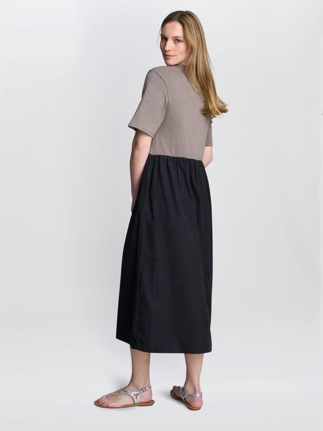 Gina Bacconi Gina Bacconi Women's Cat Two Tone T-Shirt Dress in Black - 2