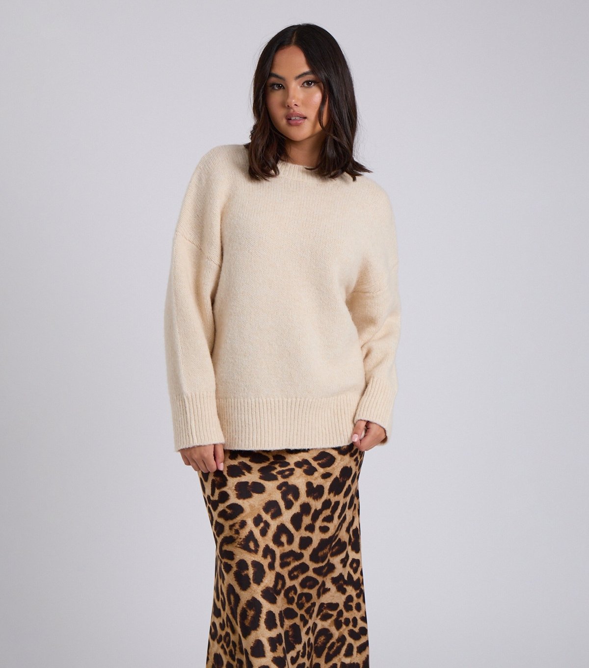 Urban Bliss Women's Cream Wool Blend Crew Neck Jumper Urban Bliss New Look - 2