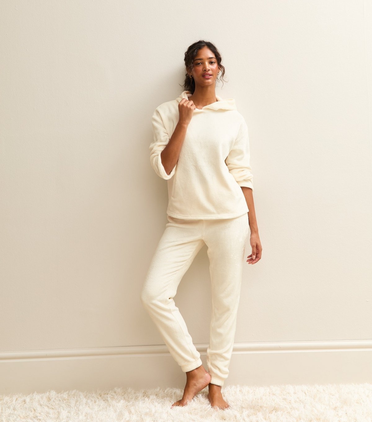 New Look Women's Off White Fluffy Relaxed Hoodie New Look - 3