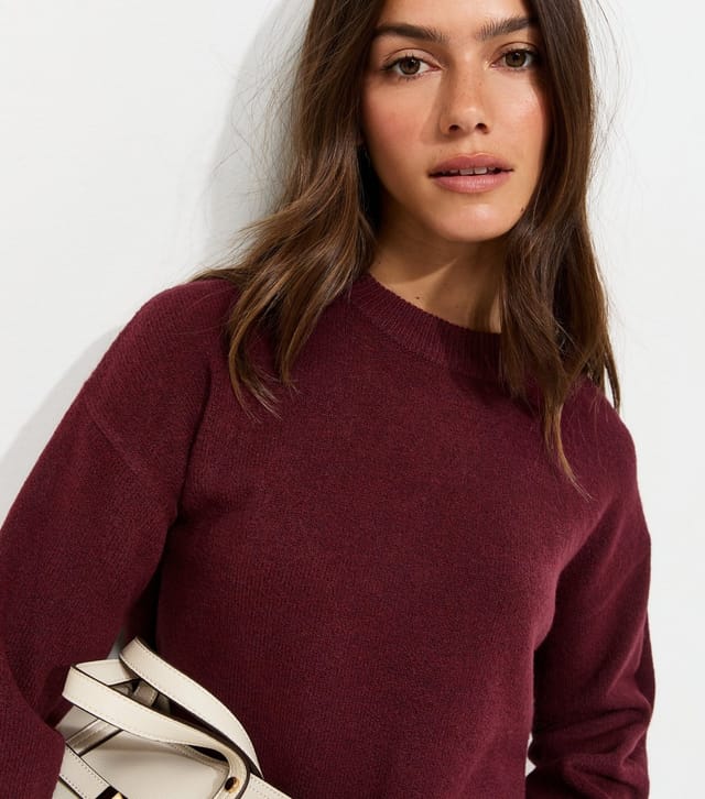 New Look Women's Petite Dark Burgundy Midweight Crew Neck Jumper New Look - 2
