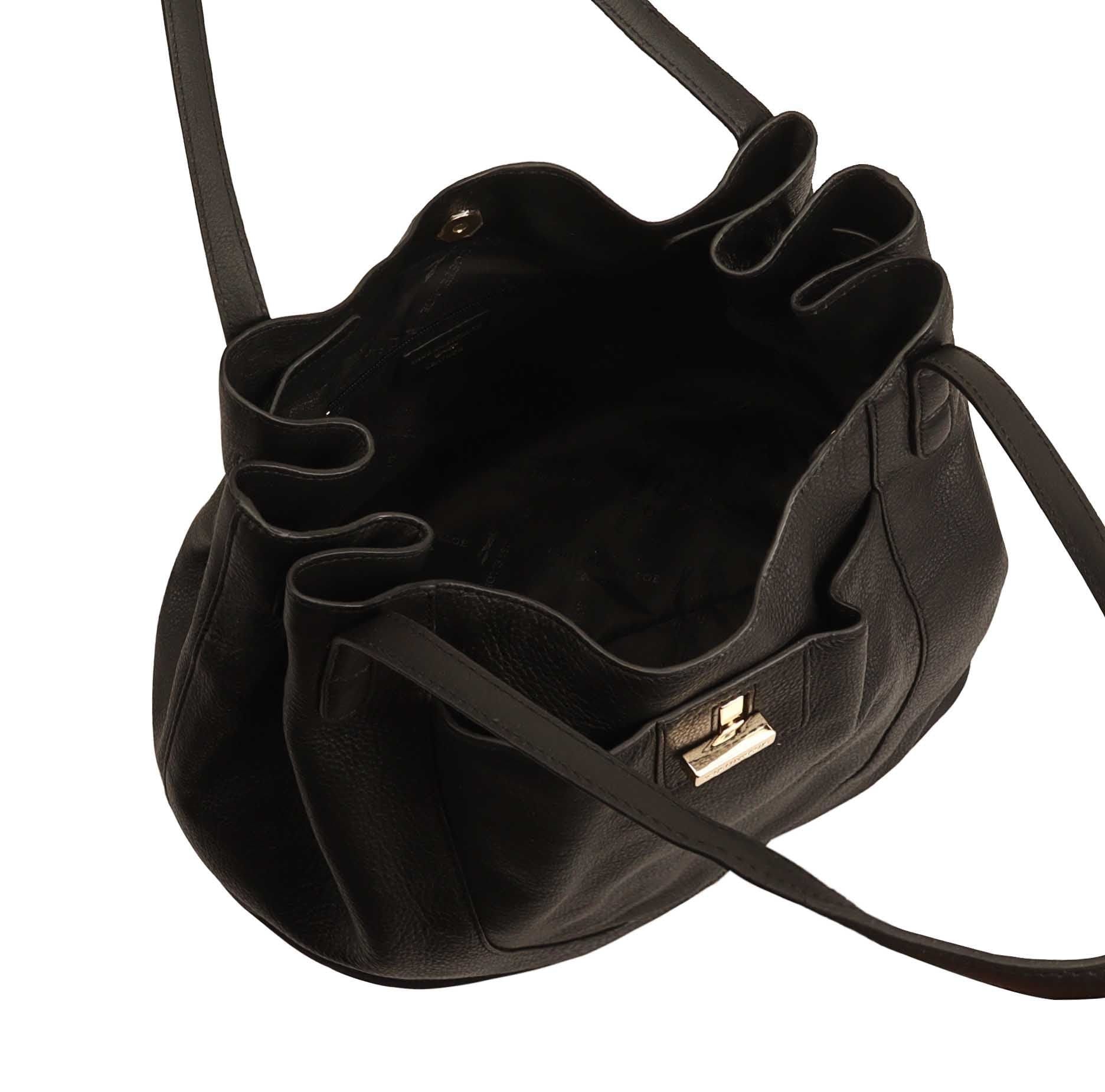 Paul Costelloe Paul Costelloe Women's Bolivar Leather Shoulder Bag in Black - 4