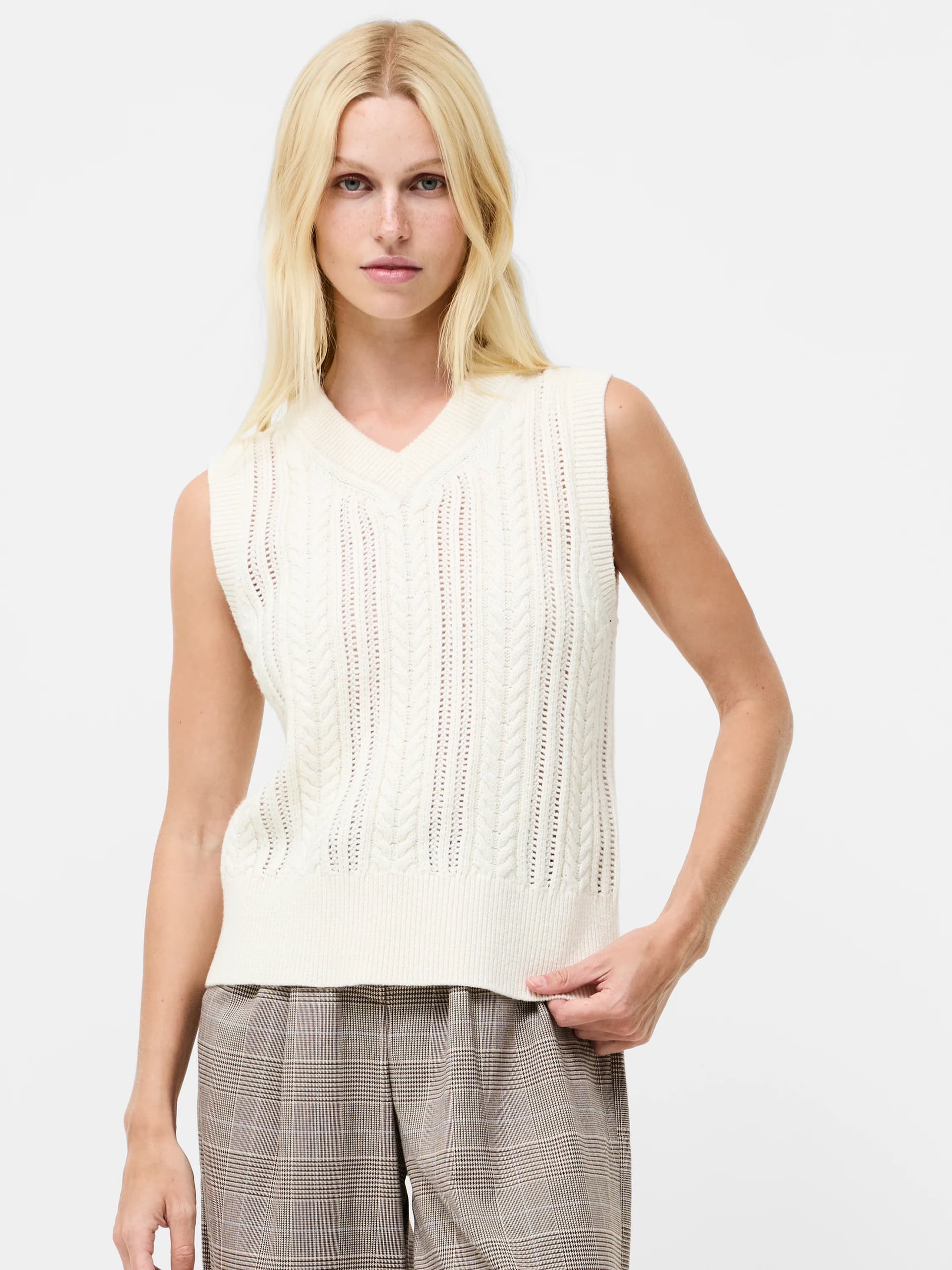 French Connection Glinda Cable Knit Vest Porcelain Cream