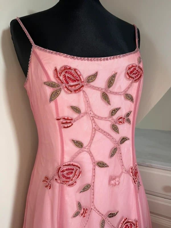 Betsy & Adam Betsy & Adam Morgan & Co Vintage y2k 90s 00’s Pink Floral Red Rose Embroidered Prom Dress Size 10/12