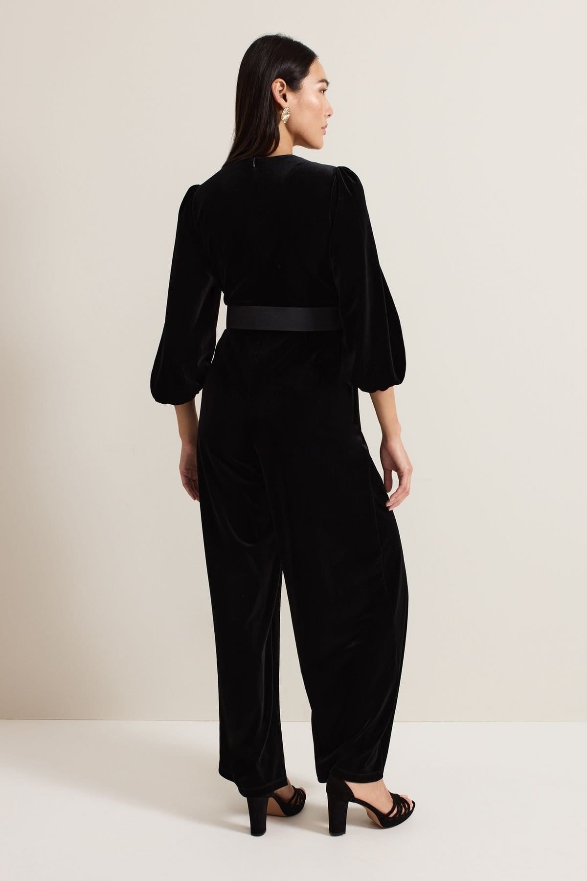 Phase Eight Phase Eight Women's Myleen Velvet Jumpsuit in Black - 4