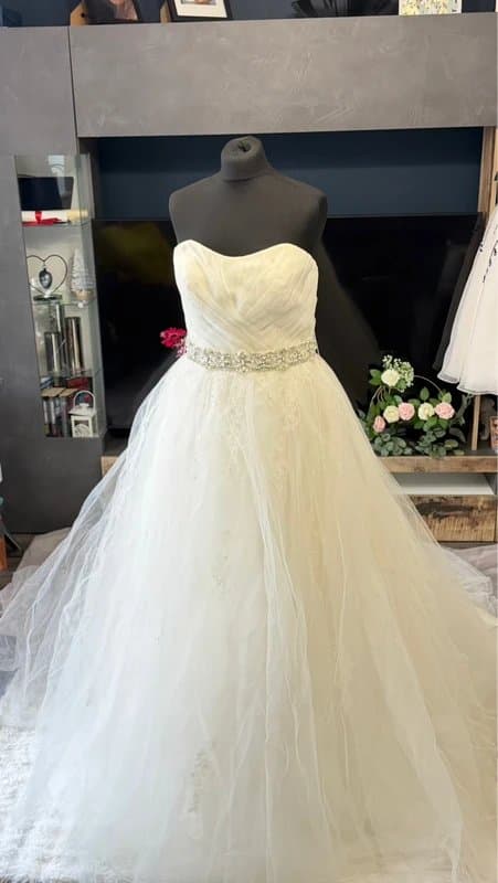 Morilee Morilee sample ex display gown with tags size 14