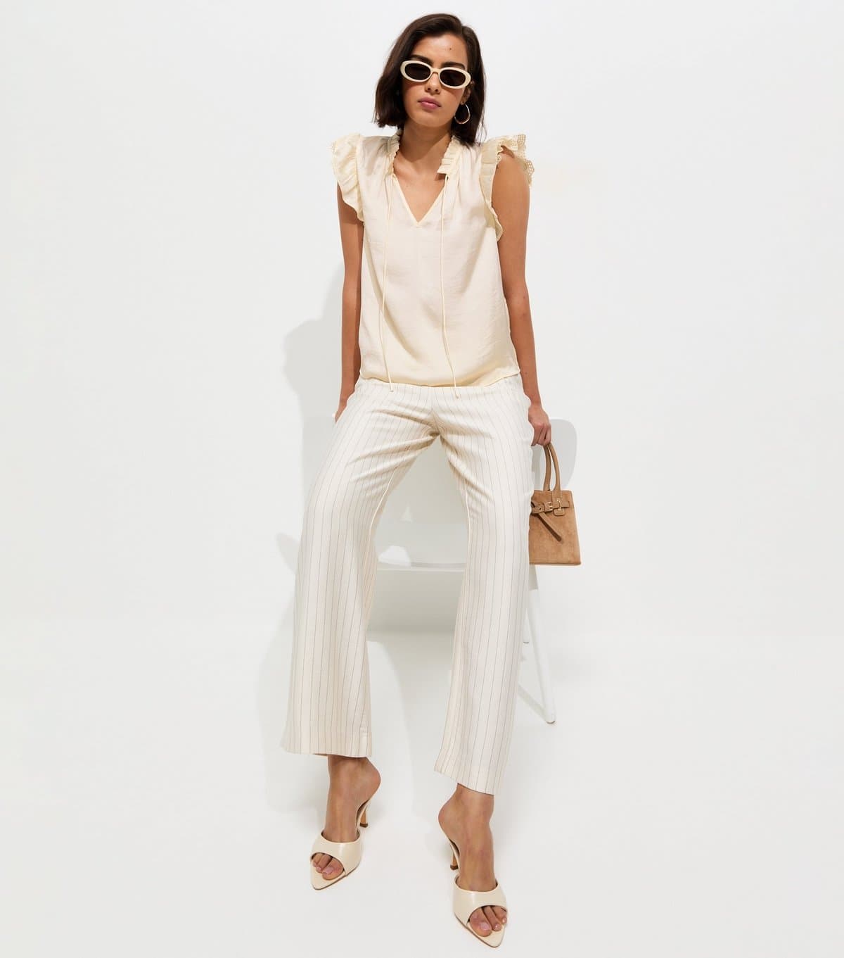 New Look Women's Cream Frilly Cap Sleeve Tie Neck Top New Look