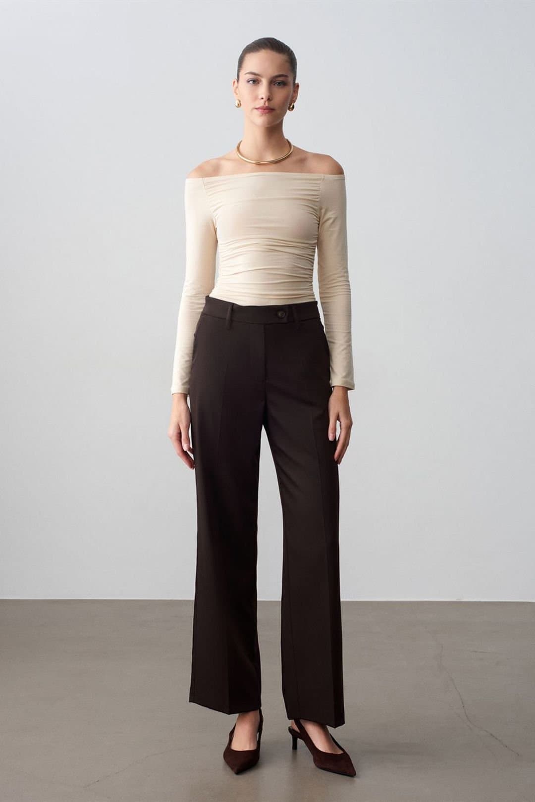 Dilvin Dilvin Women's Wide-Leg Mid-Waist Woven Trousers in Dark Brown
