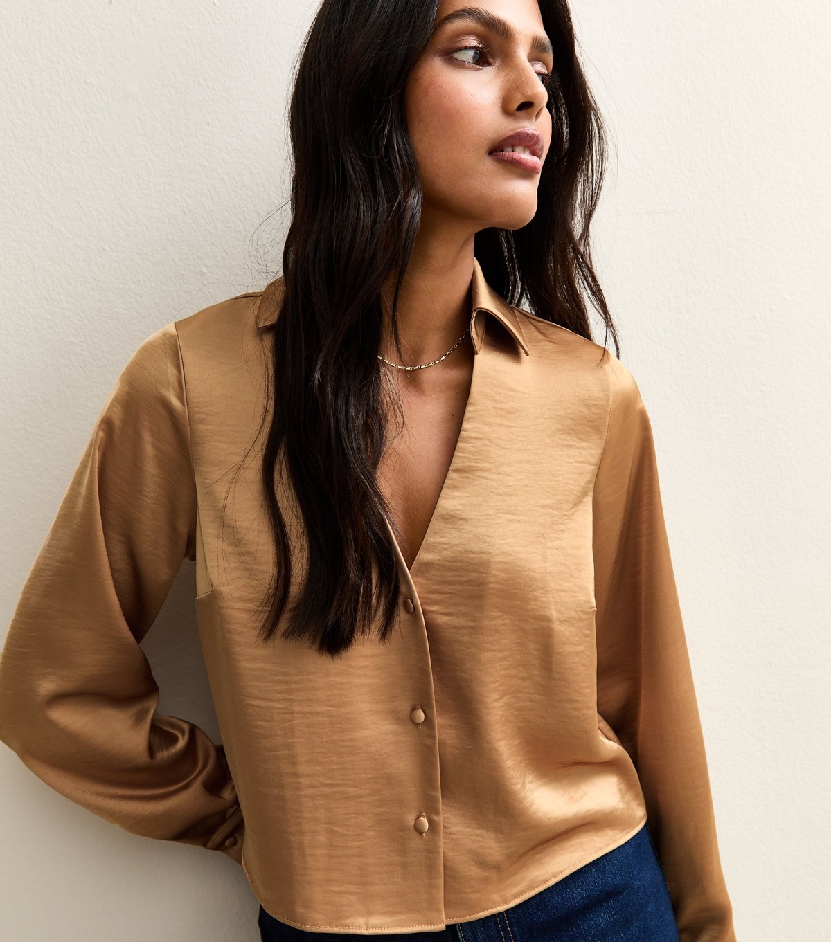 New Look Women's Camel Satin Crop Shirt New Look - 2