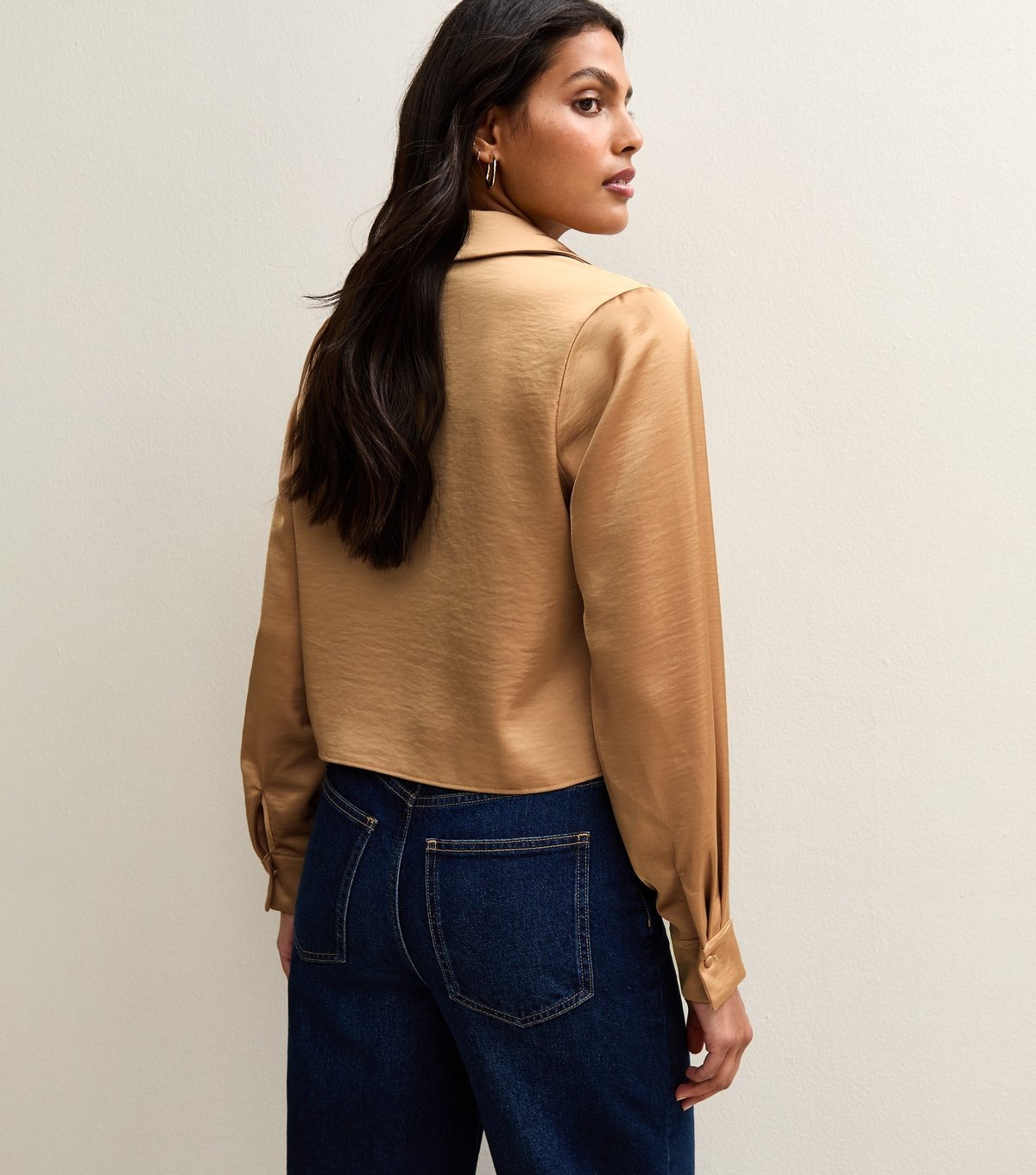 New Look Women's Camel Satin Crop Shirt New Look - 4