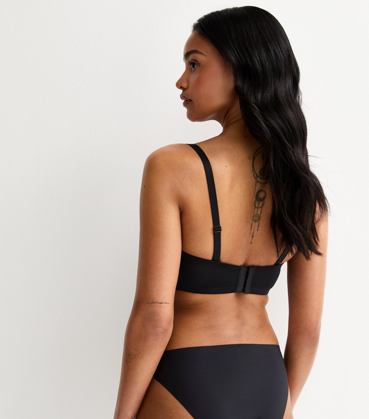 New Look Women's Black DD+ Microfibre Multiway Strapless Bra New Look - 4