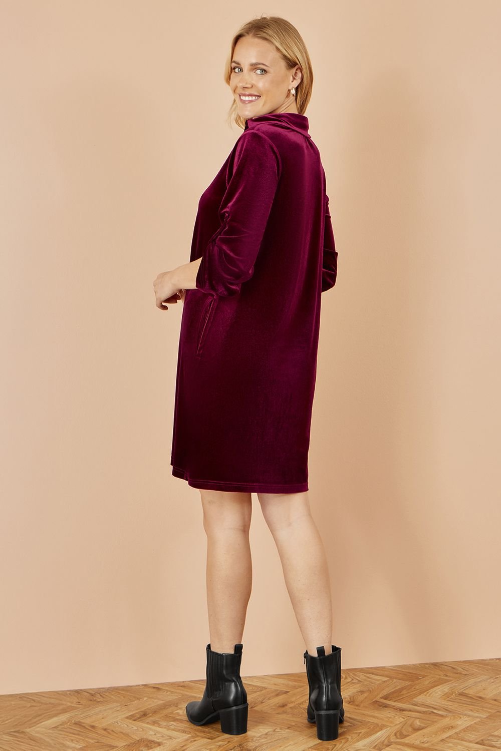 Yumi Yumi Women's Burgundy Velvet Tunic Dress With 3/4 Sleeves - 3
