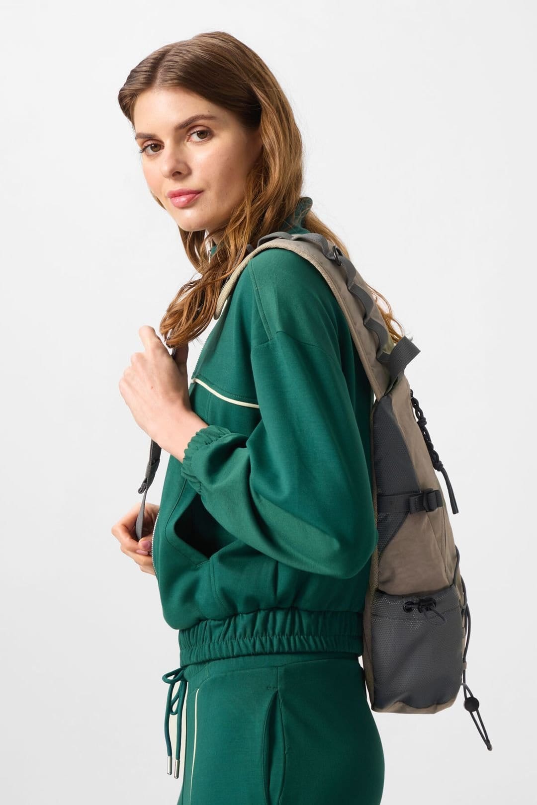 Tommy Life Tommy Life Women's Oversized Zip-collar Tracksuit Set in Emerald - 4