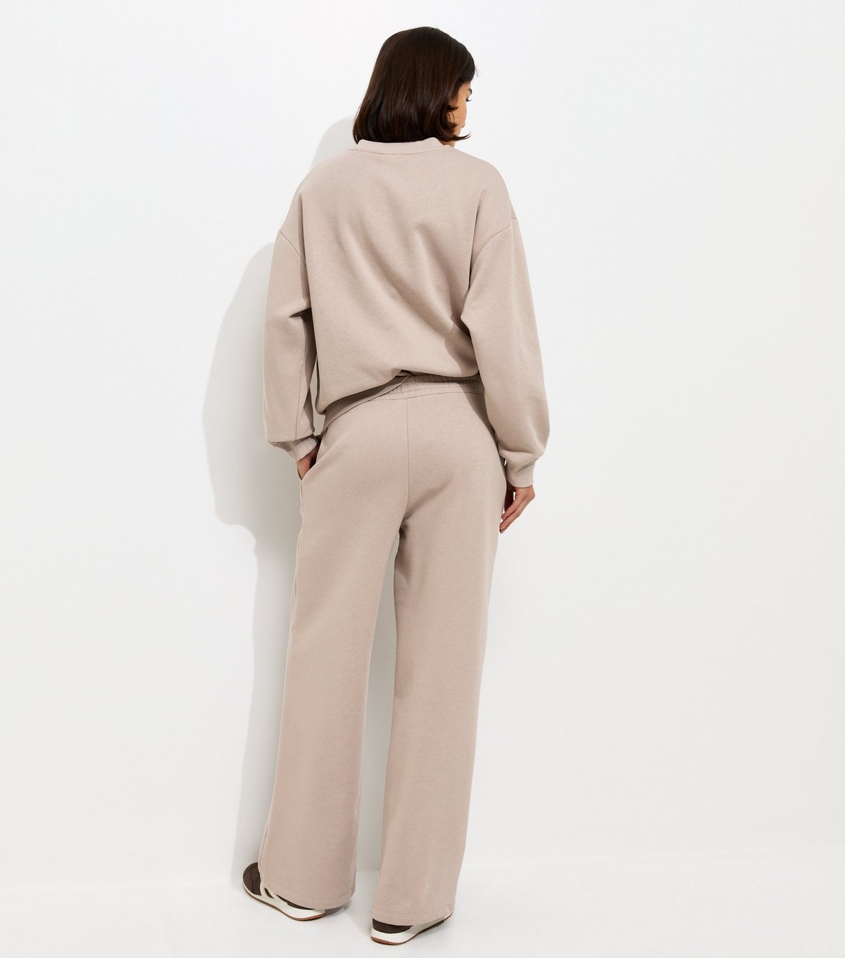 New Look Women's Mink Wide Leg Relaxed Fit Joggers New Look - 4