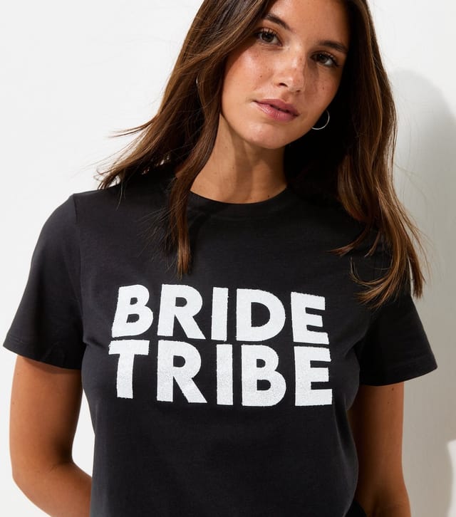 New Look Women's Black Cotton Bride Tribe Relaxed Fit T-Shirt New Look - 2