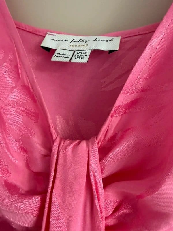 Never Fully Dressed Women’s Never Fully Dressed fuschia pink strappy cami silky maxi dress. Size 16 - 1