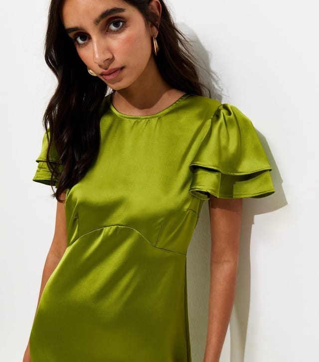 New Look Women's Light Green Satin Flutter Sleeve Midi Dress New Look - 2