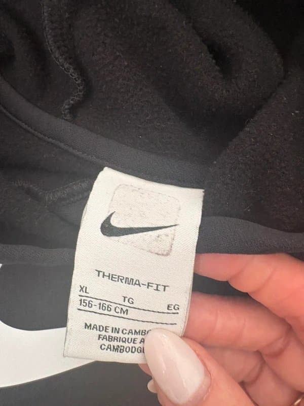 Nike Nike Therma-FIT Black Hoodie XL Oversized Sportswear Swoosh Pullover Gym Athleisure Unisex