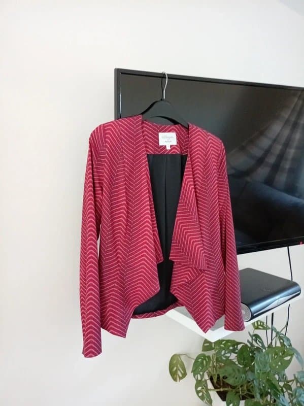 Alegra Ladies size 8 burgundy jacket open front blazer