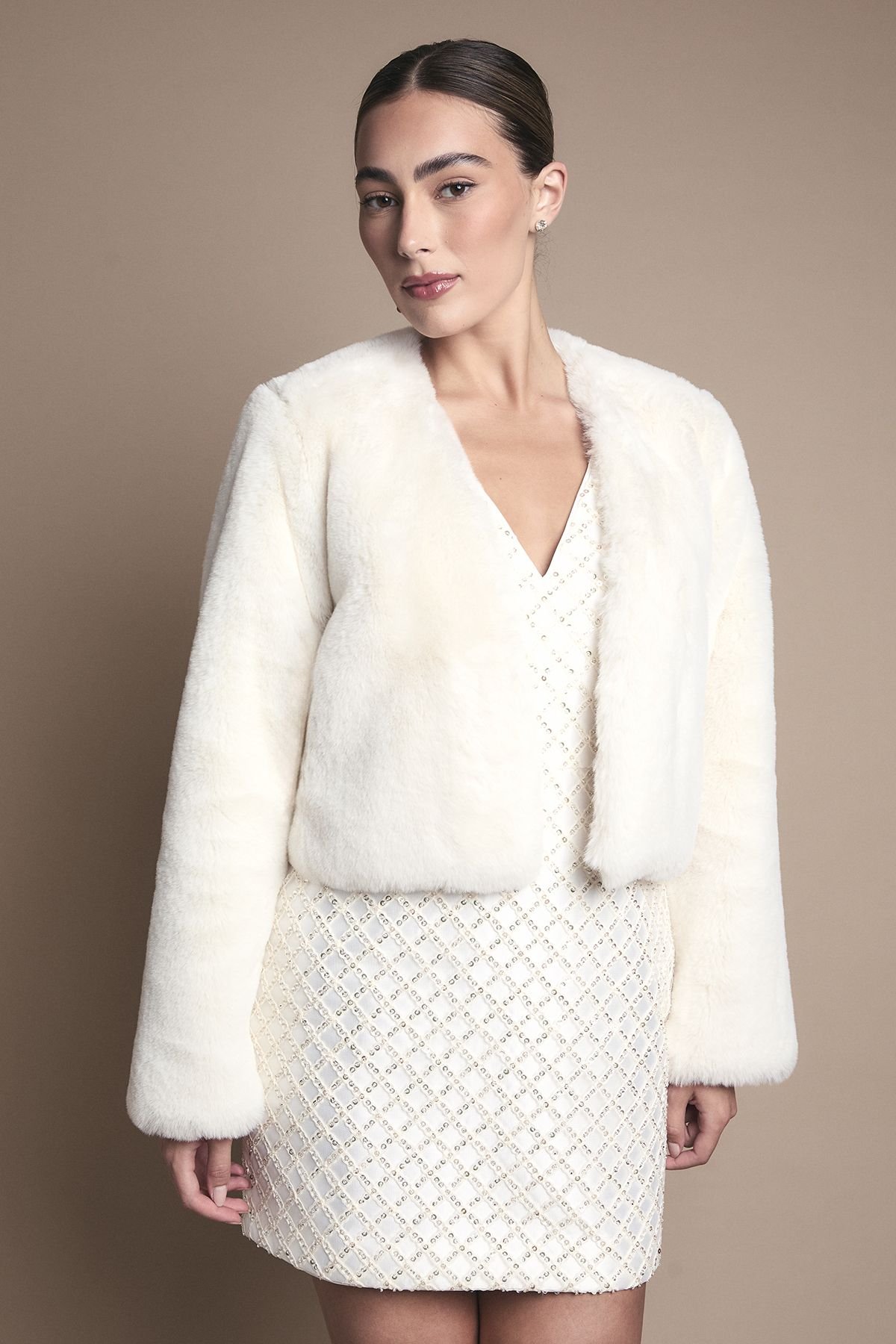 Coast Coast Women's Ivory Occasion Short Edge To Edge Faux Fur Coat - 2