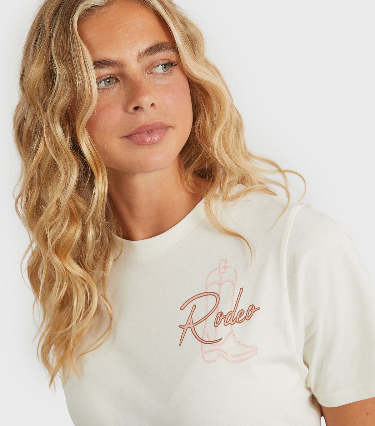 Custard Women's Clothing White Rodeo Logo Print T-Shirt Custard New Look - 4