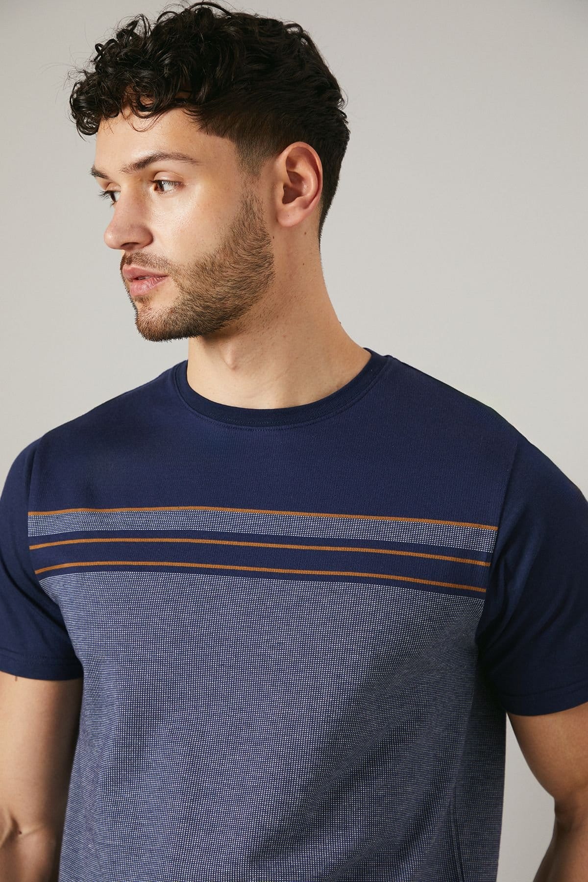 Maine Maine Men's Navy Chicago Stripe T-shirt - 4
