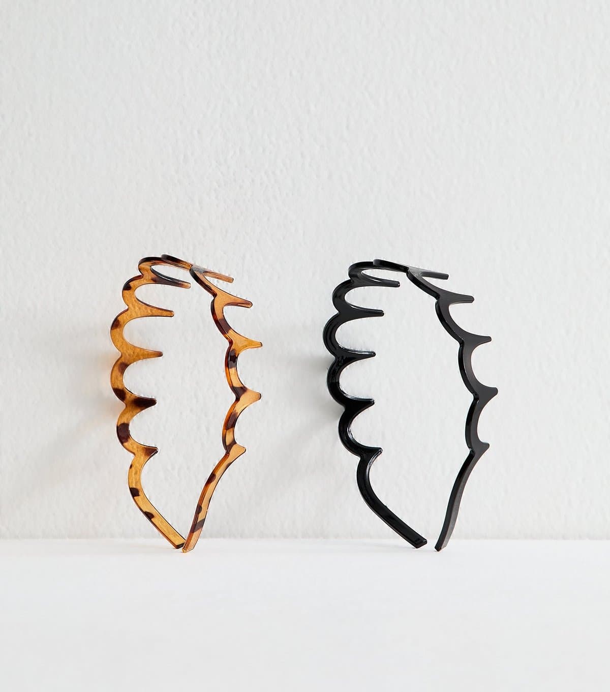 New Look Pack of 2 Tortoiseshell and Black Large Toothcomb Headbands New Look