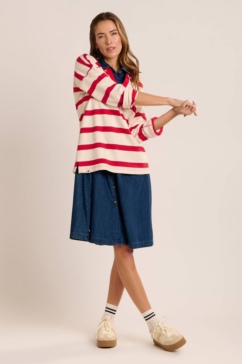 Brakeburn Brakeburn Women's CAUNDLE SWEATSHIRT in Red - 4