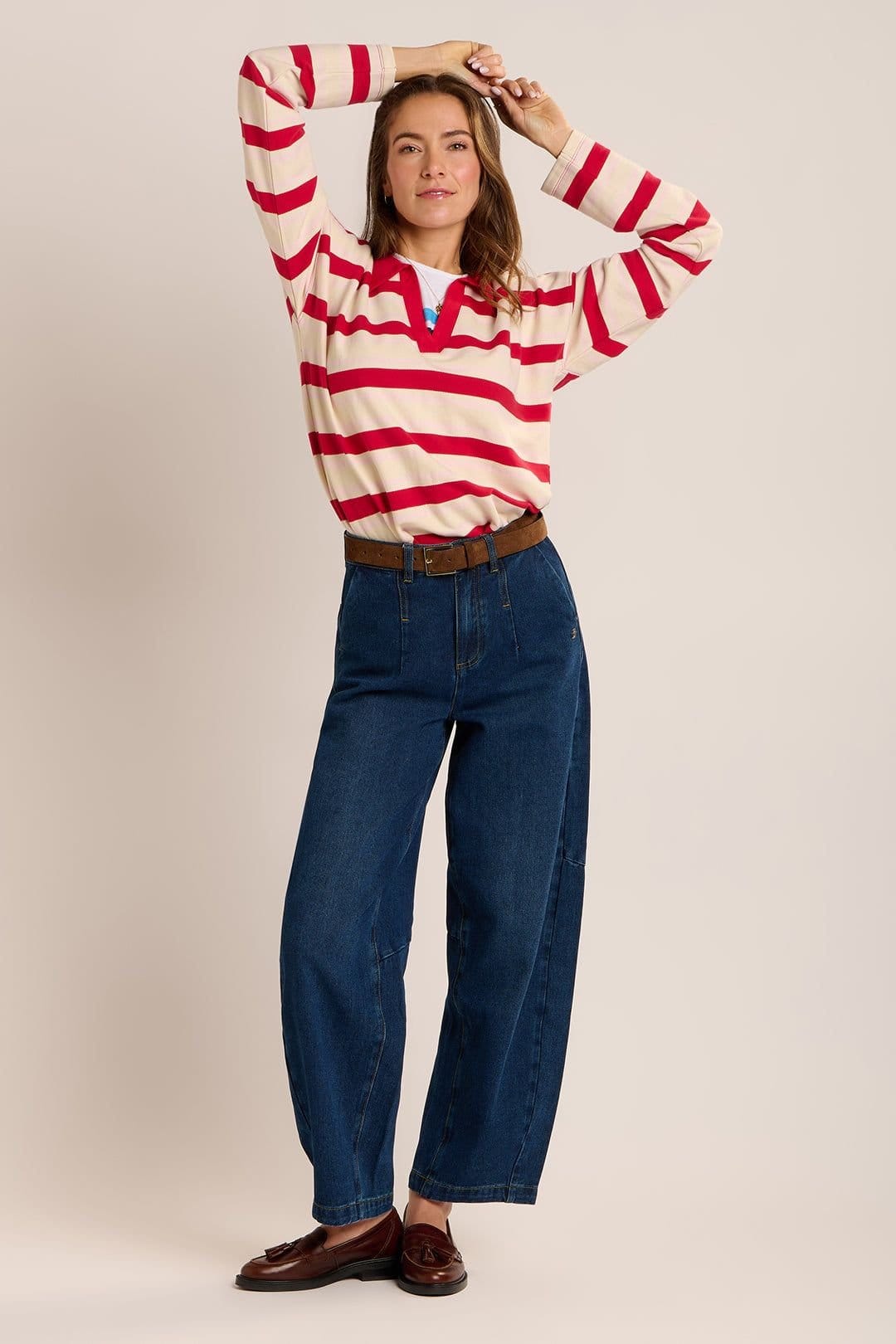 Brakeburn Brakeburn Women's CAUNDLE SWEATSHIRT in Red - 4
