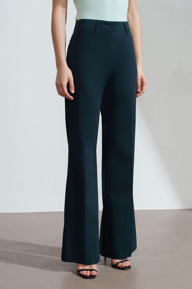 Dilvin Dilvin Women's Women's High-waist Flare Gabardine Pants in Midnight - 3