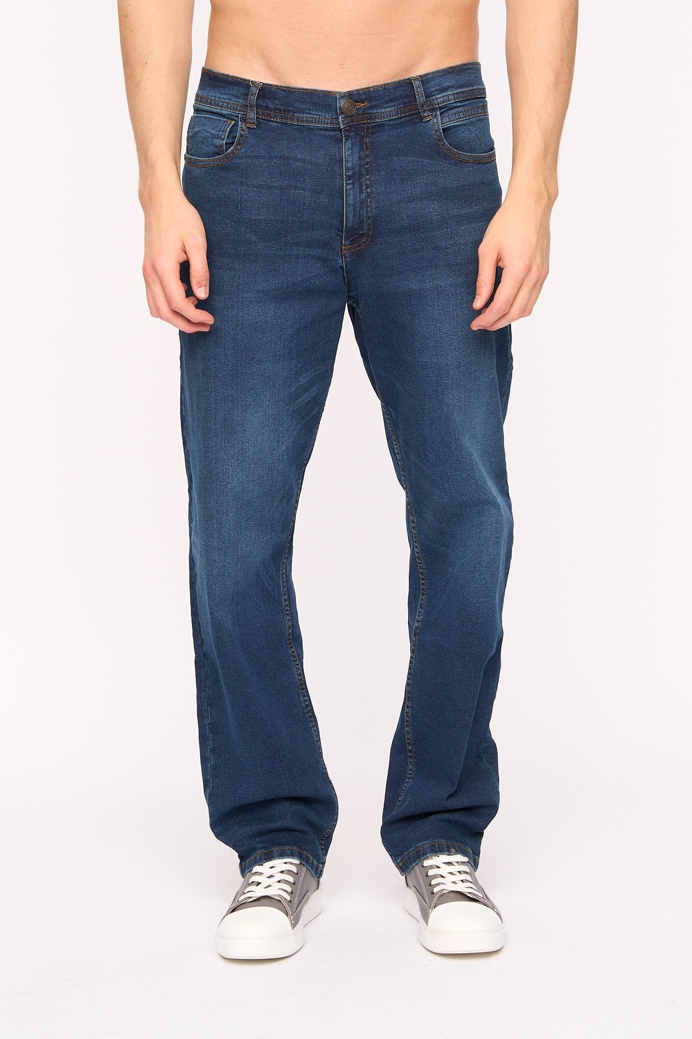 Duck&Cover Men's Kelvyn Relaxed Fit Comfort Stretch Jeans in