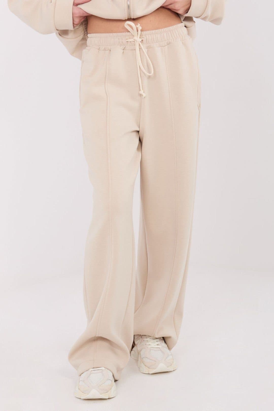 Love Lace Love Lace Women's High Waist Wide Leg Sweatpants Tracksuit in Beige