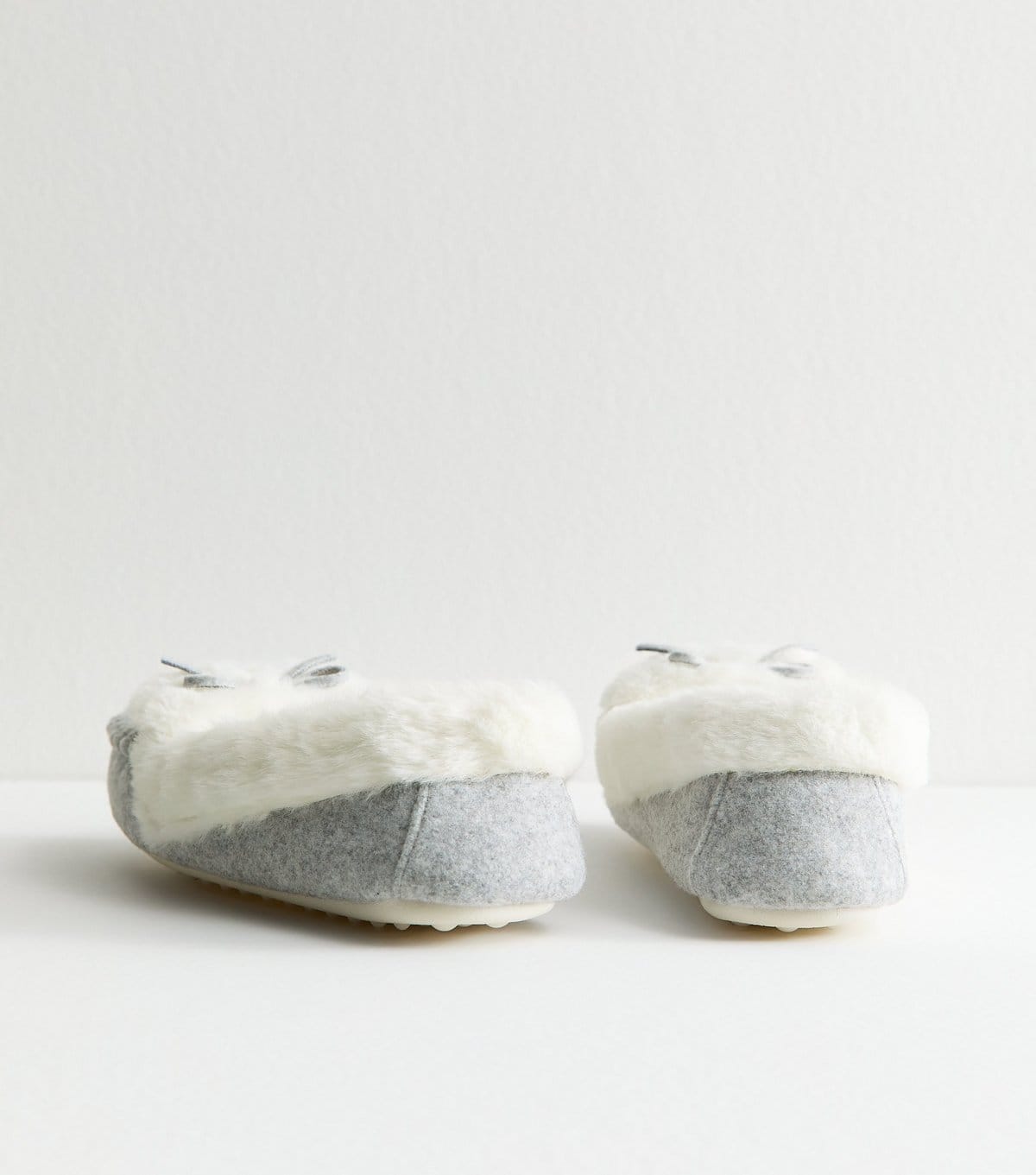 New Look Women's Grey Bow Detail Faux Fur Lined Moccasin Slippers New Look - 4