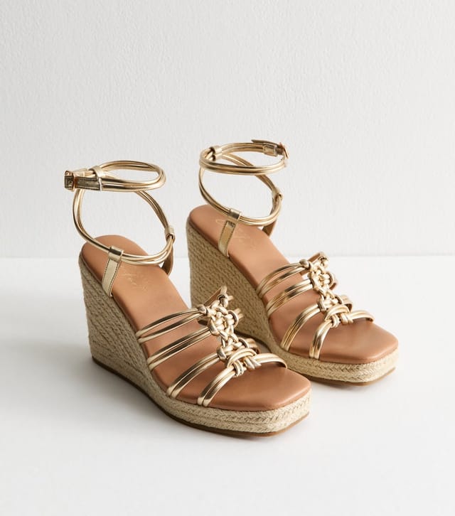 New Look Women's Gold Faux Leather Knotted Strap Wedge Heel Sandals New Look - 3