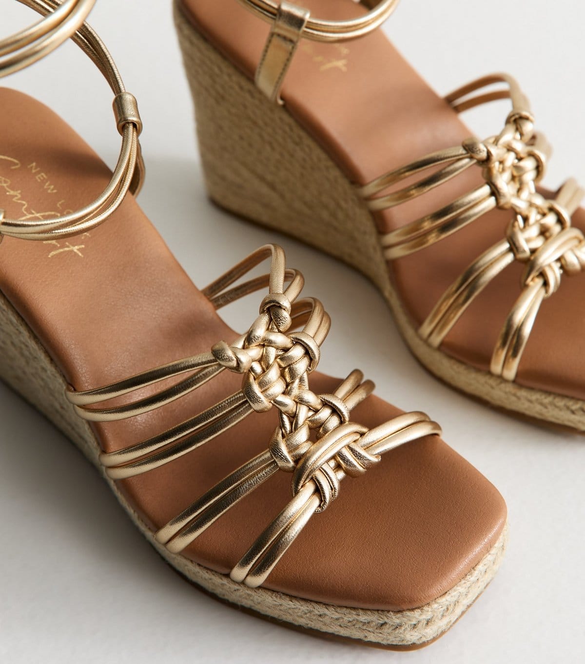 New Look Women's Gold Faux Leather Knotted Strap Wedge Heel Sandals New Look - 4