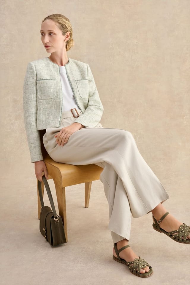 Hobbs London Hobbs London Women's Darcy Tweed Cropped Jacket in Pale Green - 3