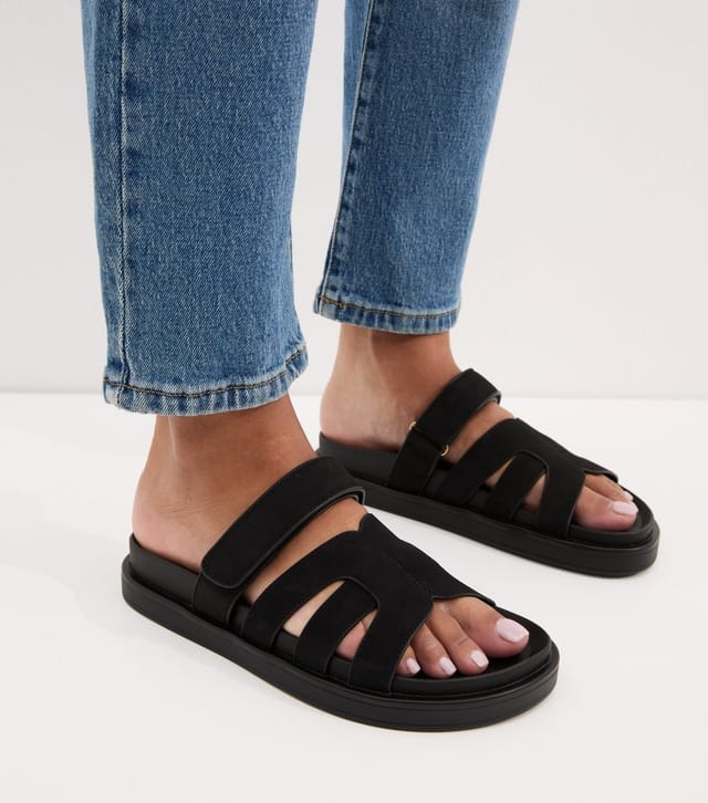 New Look Women's Black Faux Suede Chunky Interwoven Strap Flat Sandals Vegan New Look - 2